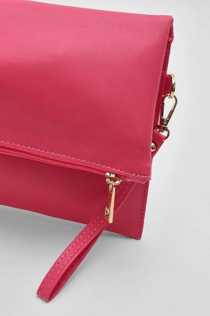 Folded oversized clutch in pink