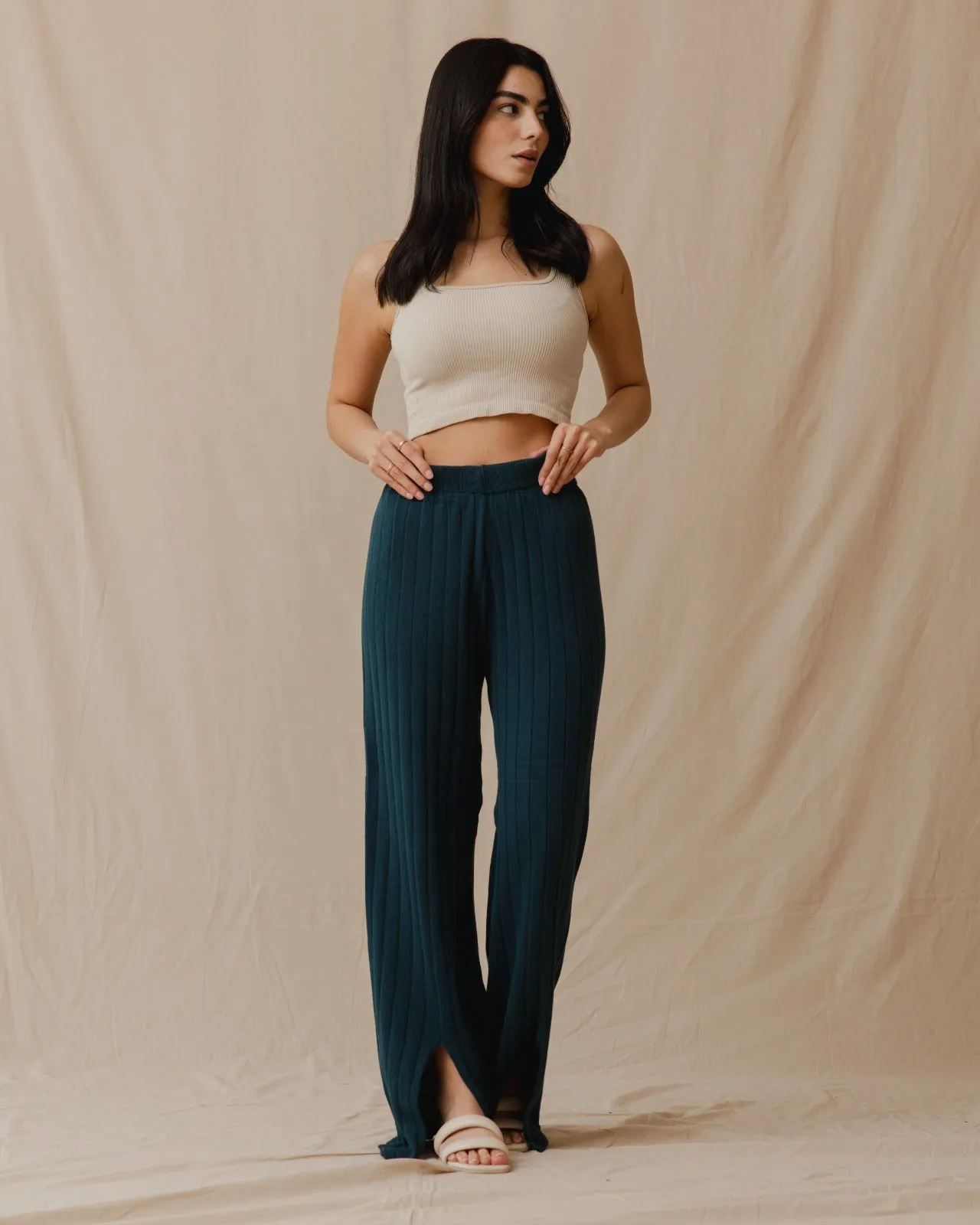 Knitted Pants With A Slit Teal