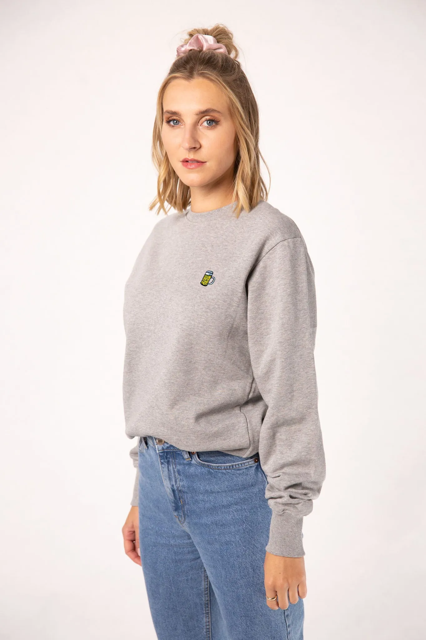 Maßkrug | Bestickter Bio-Baumwoll Frauen Pullover