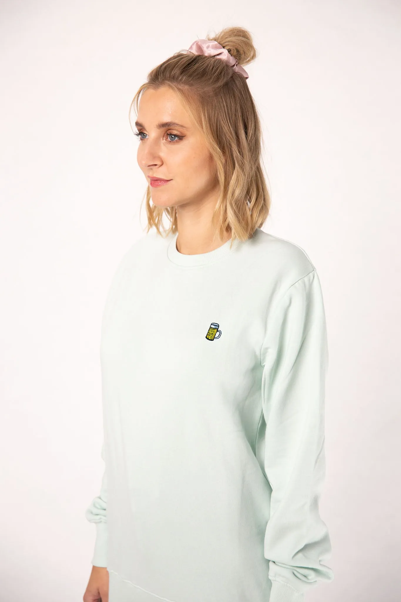 Maßkrug | Bestickter Bio-Baumwoll Frauen Pullover