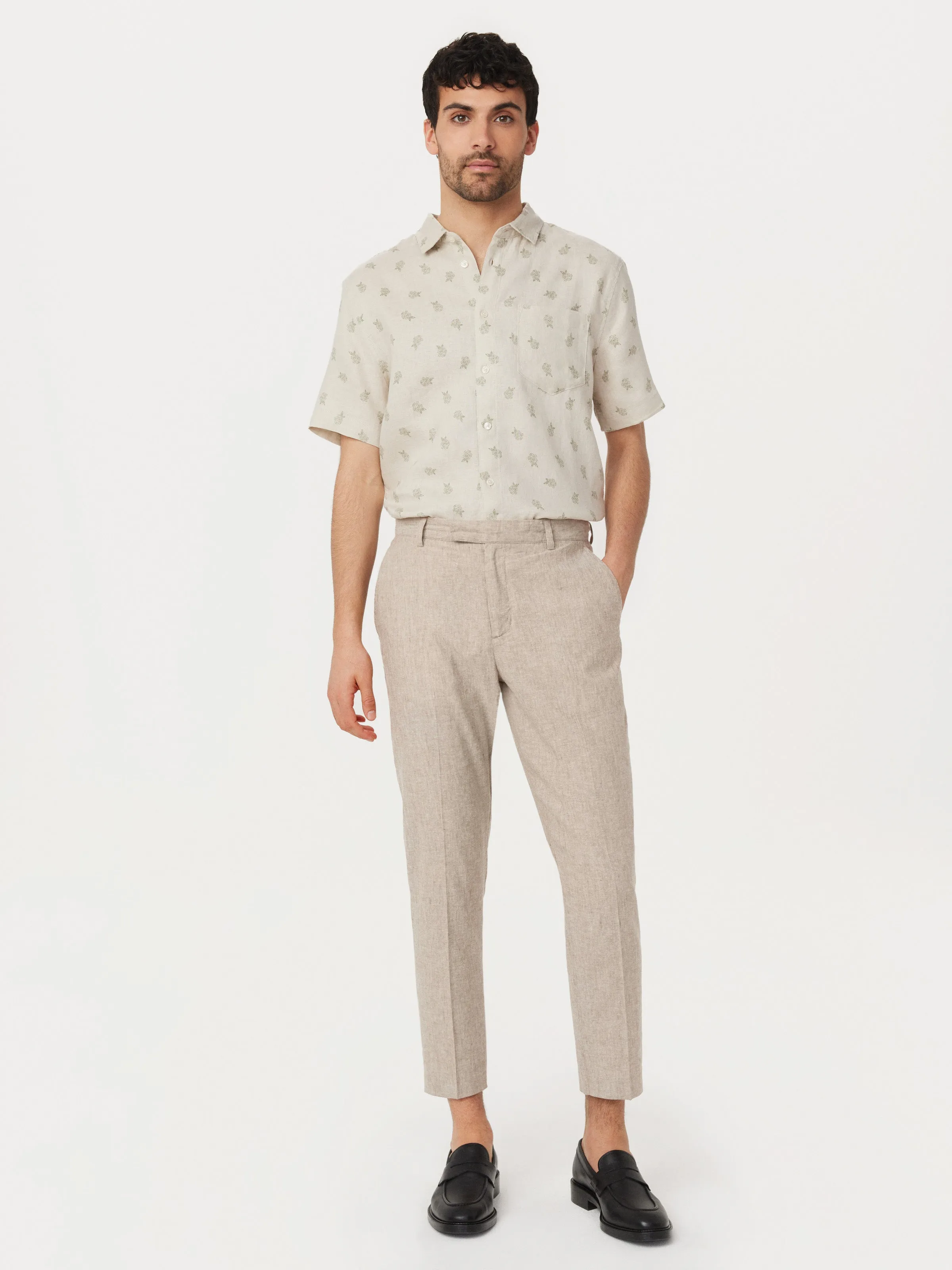 The Colin Tapered Linen Pant in Hazel