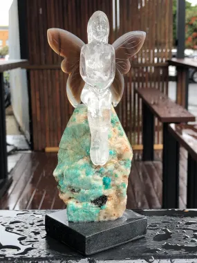 Walmere Quartz Fairy on Dyed Agate and Quartz Stool [1K256]